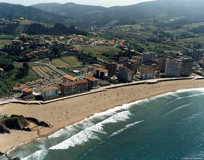 Bakio paraliza licitación de obra en CEIP Urkitza